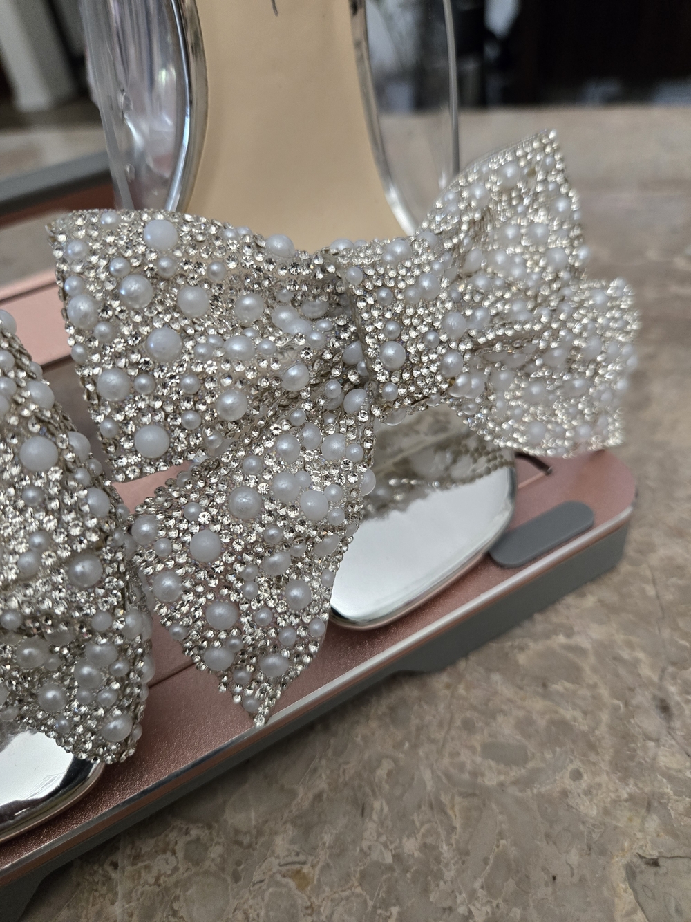 Jessica Simpson Saidah Pearl/ Rhinestone Bow Clear Dress Slide Sandals . Size 5 - Picture 4 of 10